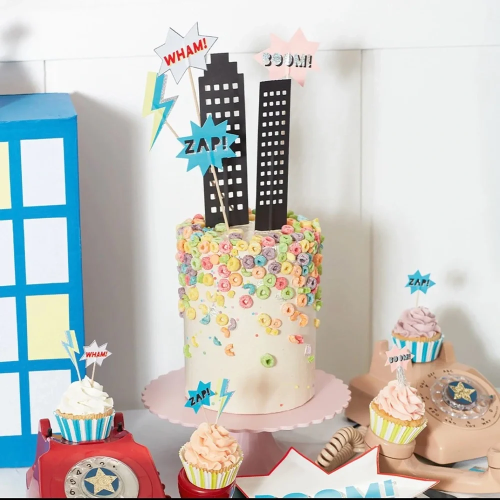♥️… MERI MERI Superhero Cake Topper Set - Black and White